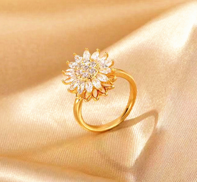 Rotating Full Diamond Sunflower Ring
