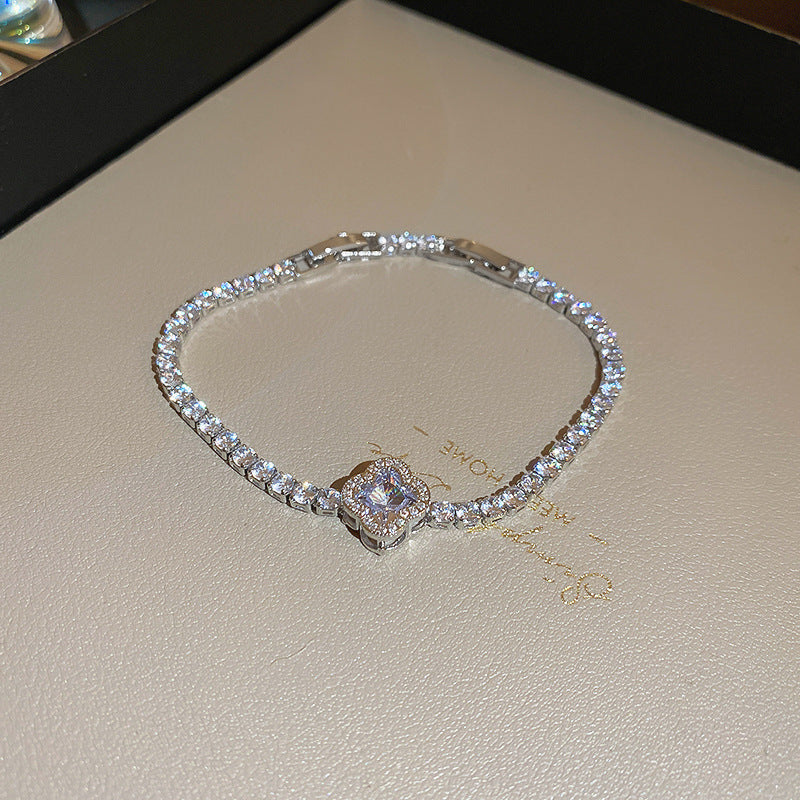 Zircon Inlaid Bracelet with Emerald Green Sparkle