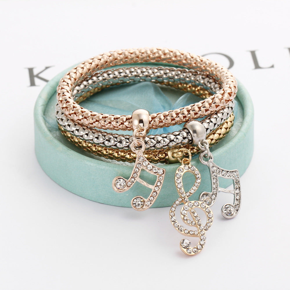 Hollow Carved Diamond Elastic Bracelet