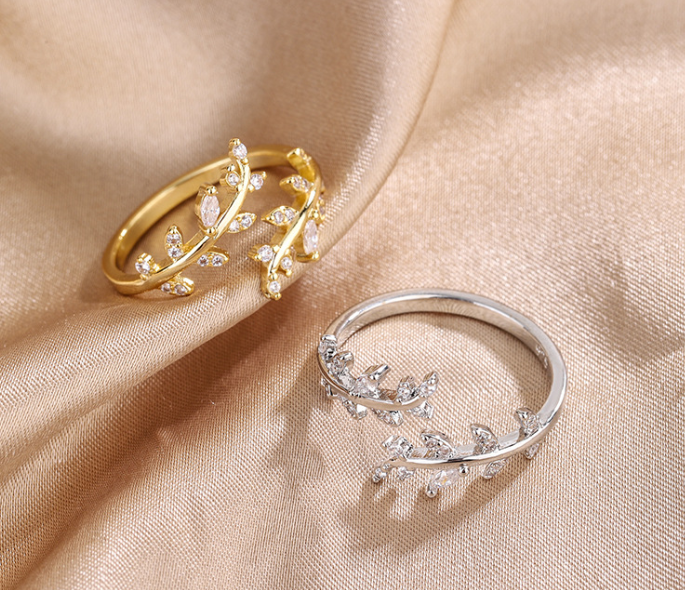 Refined Rhinestone Leaves Twigs Fashion Ring